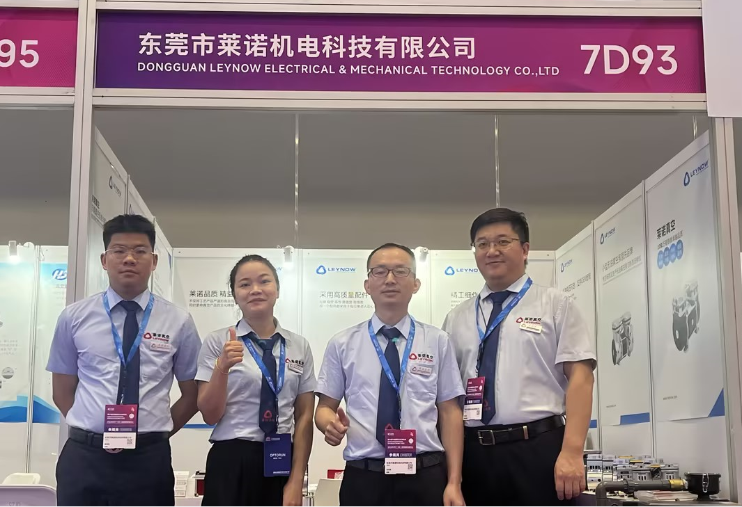 莱诺真空亮相第25届中国国际光博会，引领真空技术新篇章